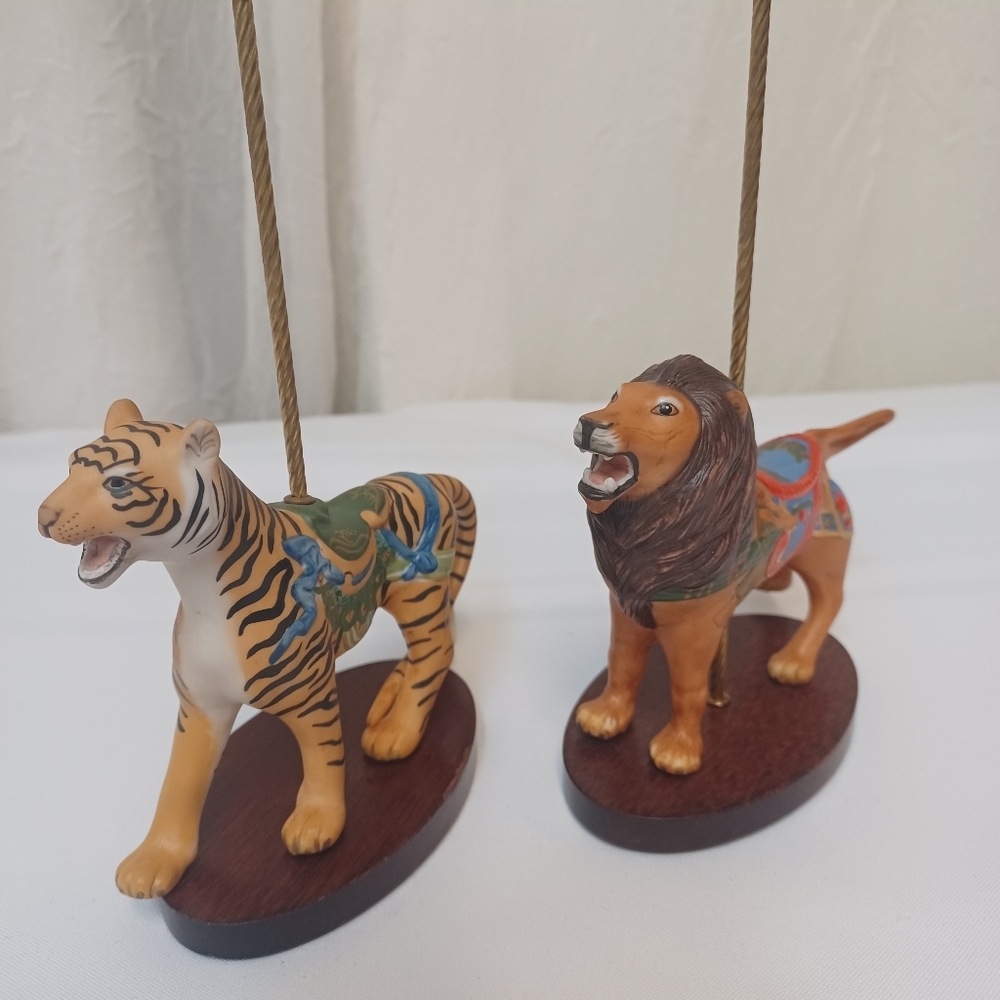Vintage 1988 Tiger and Lion Figurine Set